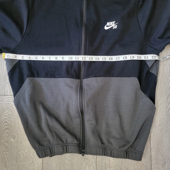 Nike SB Zip Up Jacket - Picture 4 of 4